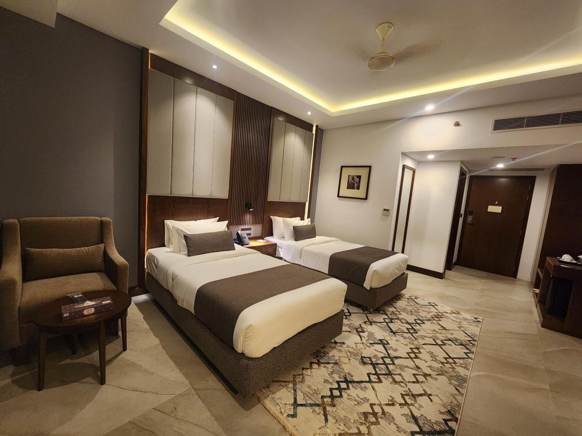 Hotel Windy Terrace Cox's Bazar Exterior photo